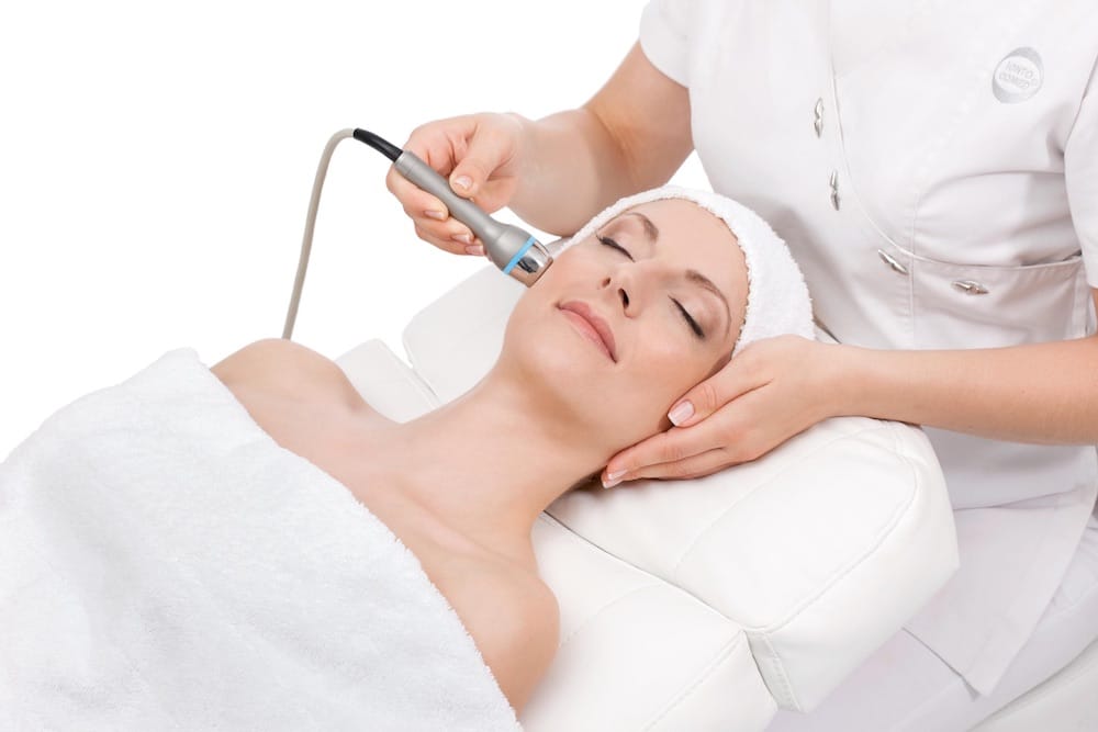 Mesotherapie / Microneedling / Haarbehandlung